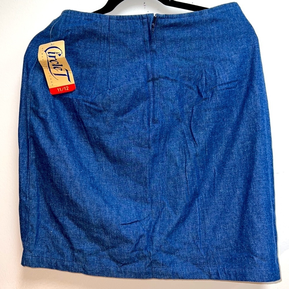 Circle T Vintage Denim Flutter Wrap Rainbow Embroidered Skirt Size 11/12 - Picture 3 of 7